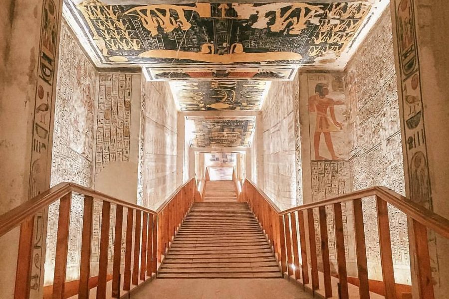 A Day in Luxor (East and West Bank)